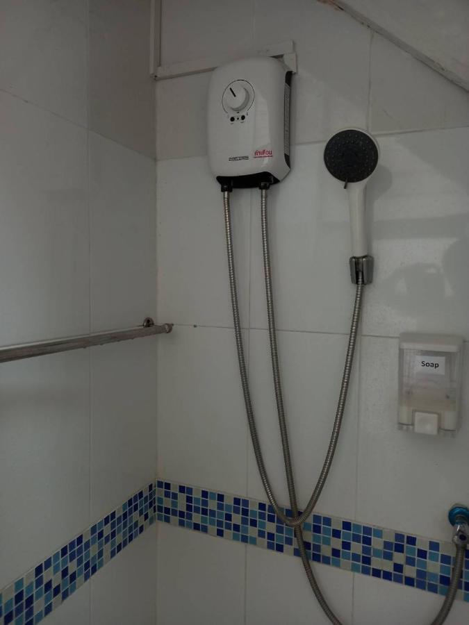 Amazing Khaosan Hostel กรุงเทพมหานคร ภายนอก รูปภาพ