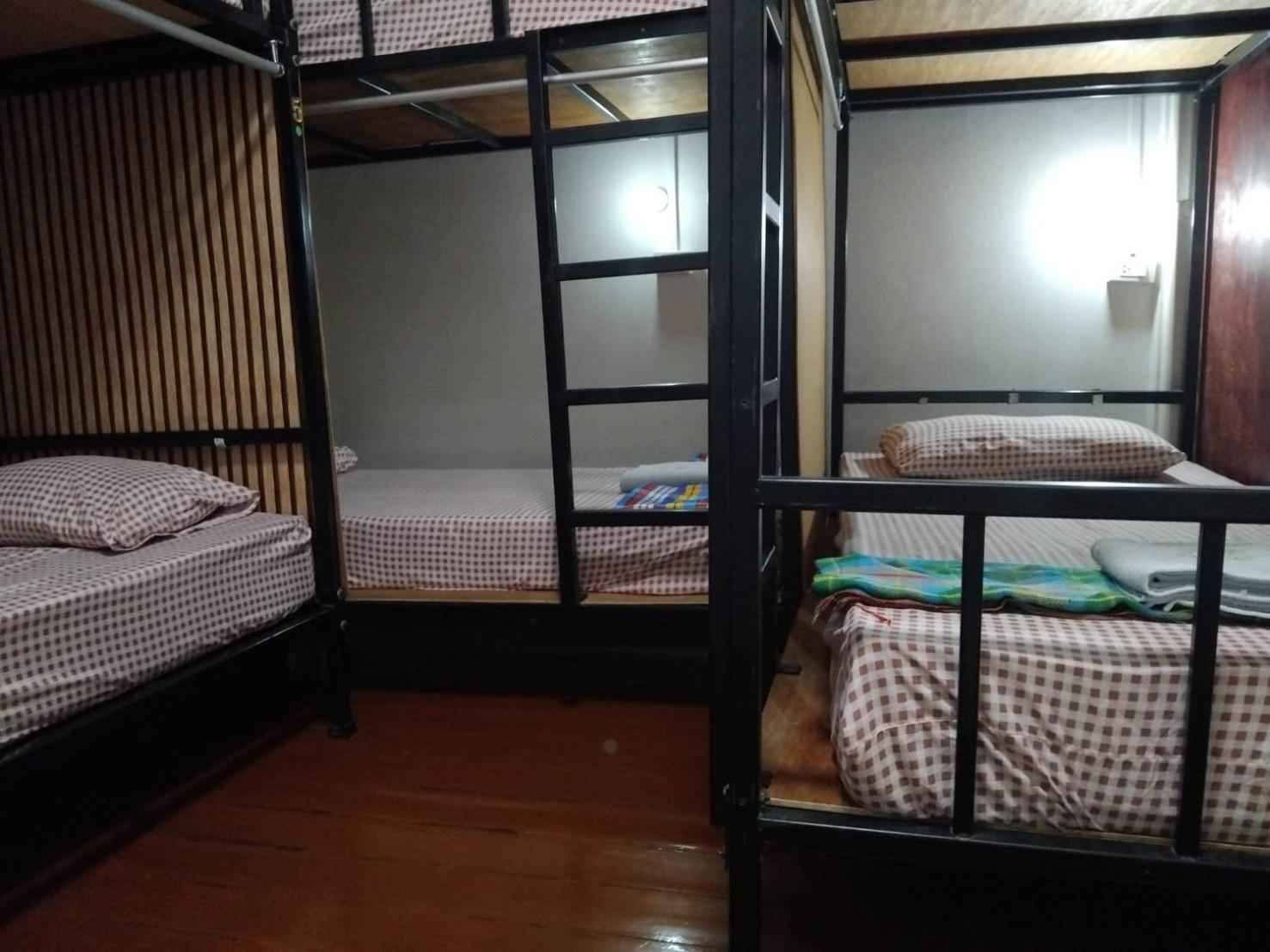 Amazing Khaosan Hostel กรุงเทพมหานคร ภายนอก รูปภาพ