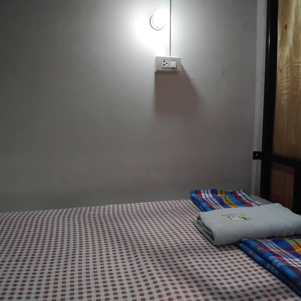 Amazing Khaosan Hostel กรุงเทพมหานคร ภายนอก รูปภาพ