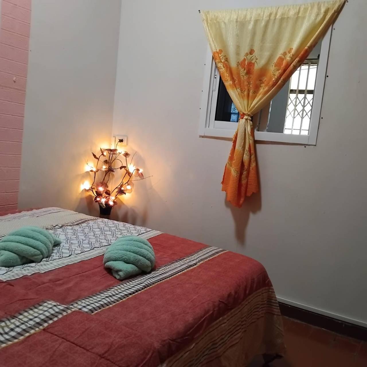 Amazing Khaosan Hostel กรุงเทพมหานคร ภายนอก รูปภาพ